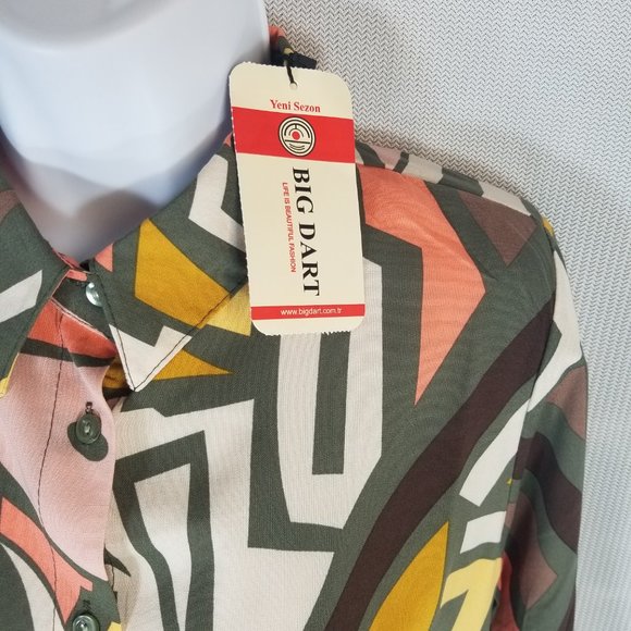 Big Dart Shirt Womens US 6 S/M Multicolor Abstract Long Sleeve Button Up - NWT - Picture 3 of 5